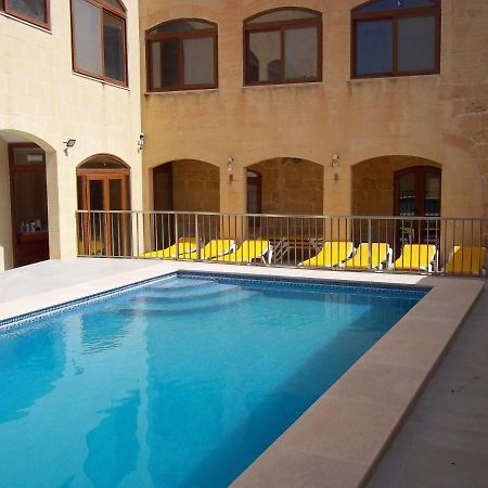 Country Inn Sannat Εξωτερικό φωτογραφία