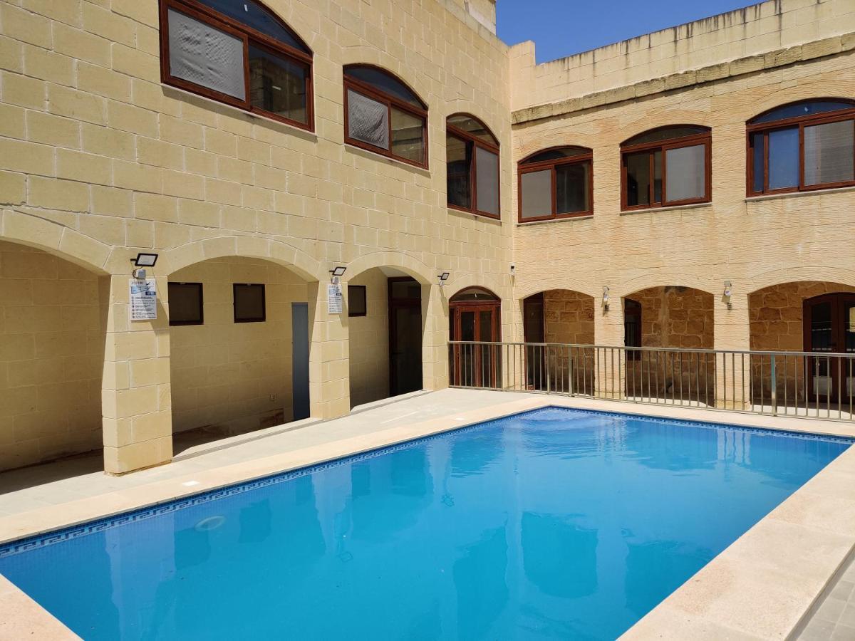 Country Inn Sannat Εξωτερικό φωτογραφία