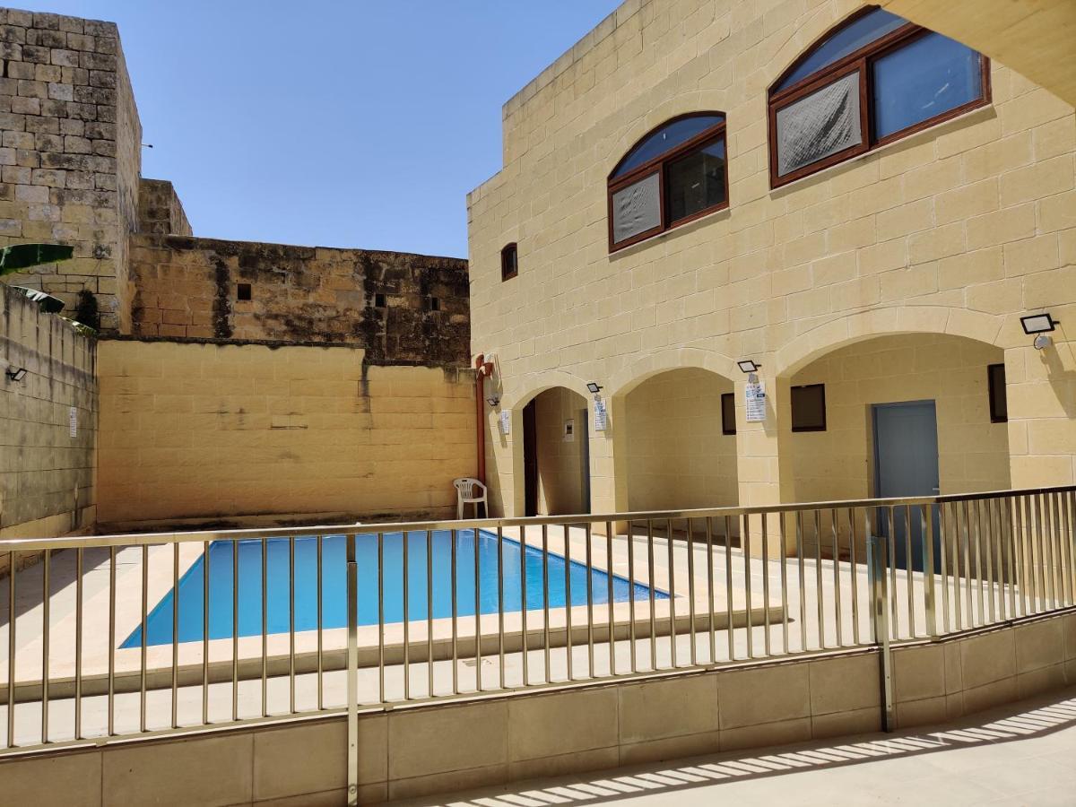 Country Inn Sannat Εξωτερικό φωτογραφία