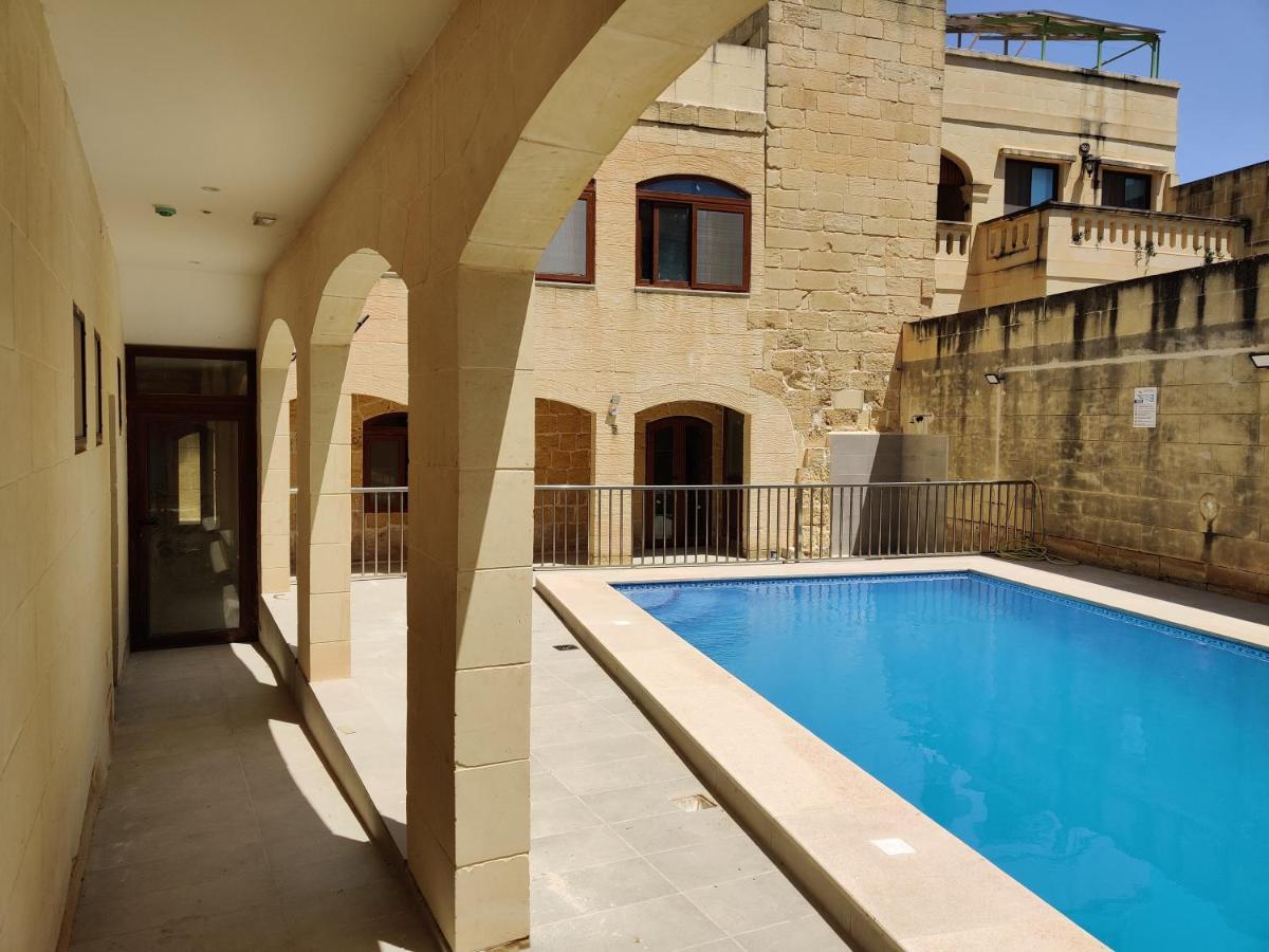 Country Inn Sannat Εξωτερικό φωτογραφία
