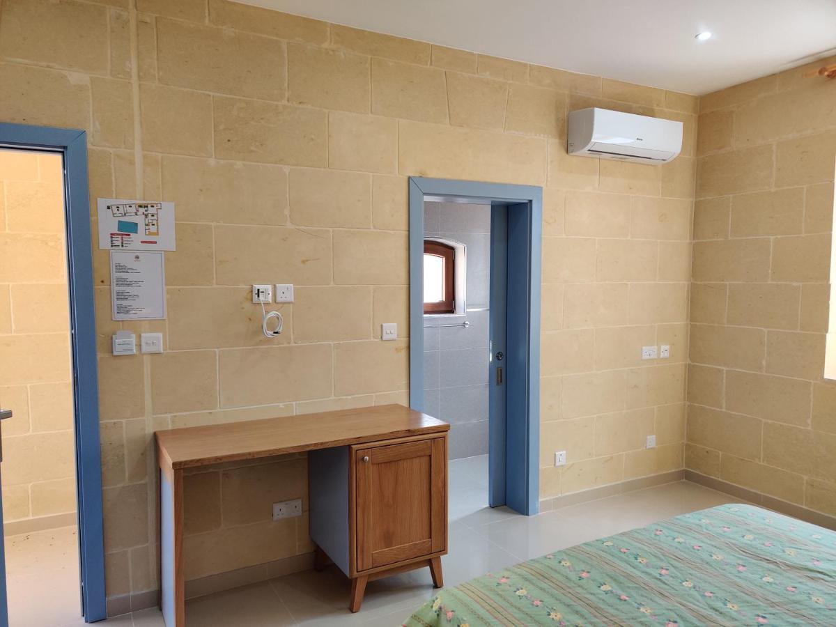 Country Inn Sannat Εξωτερικό φωτογραφία