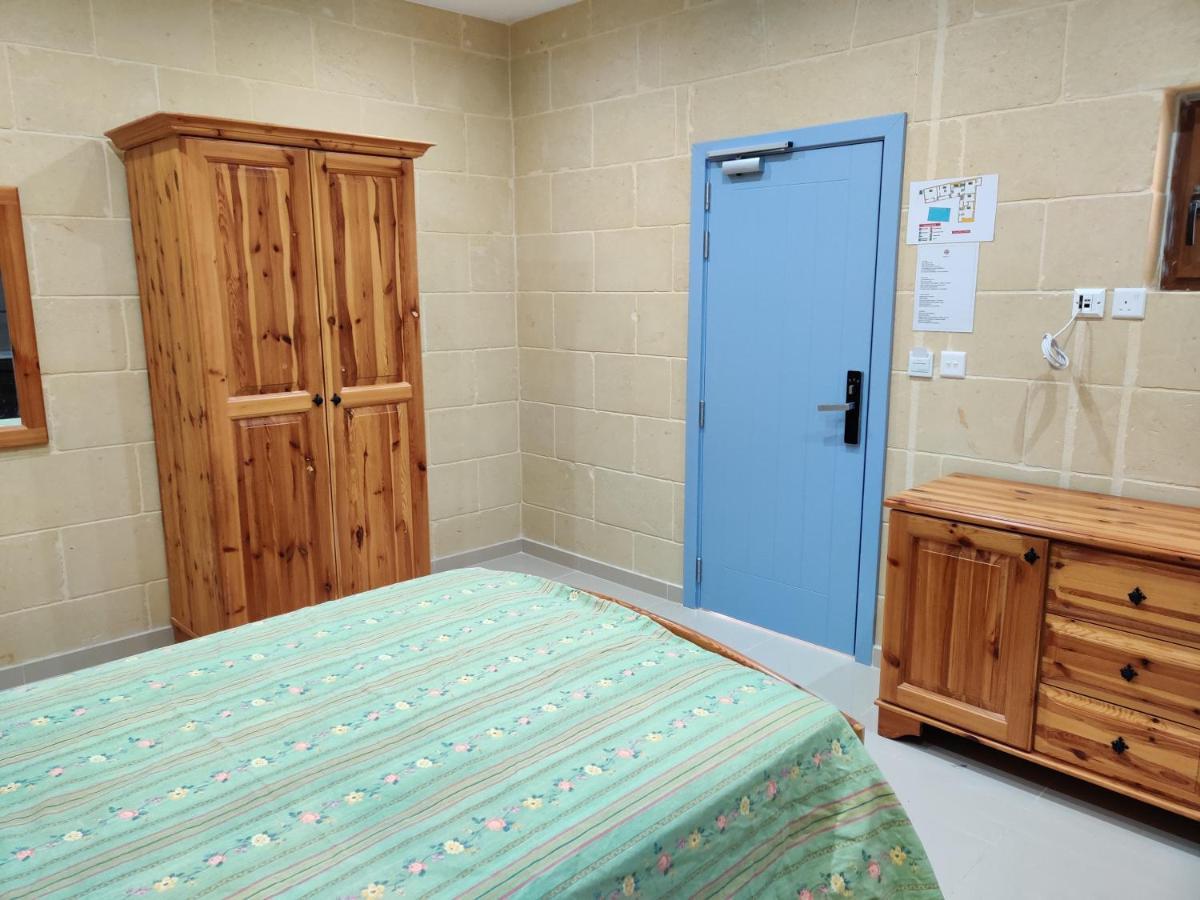 Country Inn Sannat Εξωτερικό φωτογραφία