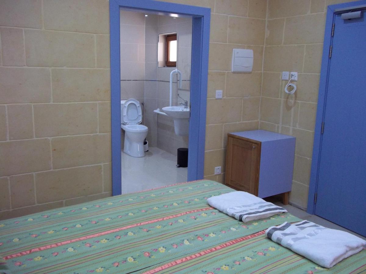 Country Inn Sannat Εξωτερικό φωτογραφία