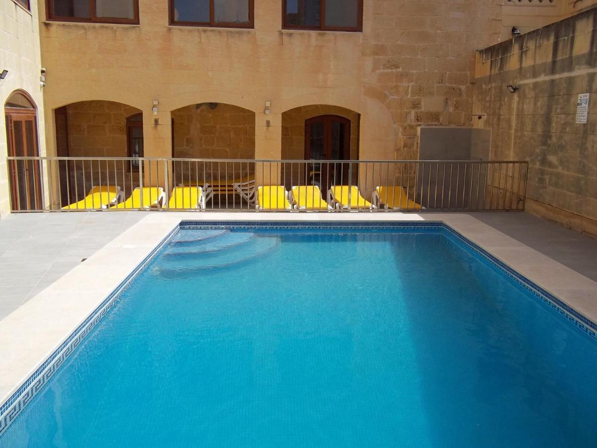 Country Inn Sannat Εξωτερικό φωτογραφία