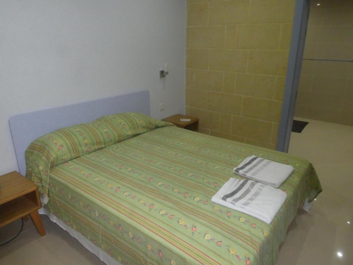 Country Inn Sannat Εξωτερικό φωτογραφία