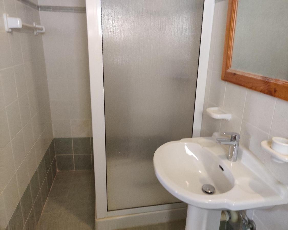 Country Inn Sannat Εξωτερικό φωτογραφία